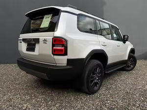 Compre un Vehículo Utilitario Todoterreno 4x4 de Tamaño Completo y Alto Rendimiento, Modelo 2024, en Venta - Product Image 3