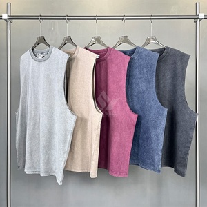 เสื้อกล้ามผู้ชายสีเทา คอกลม ผ้าฝ้าย 100% ระบายอากาศได้ดี ทรงปกติ สีพื้น โลโก้ด้านหน้า เสื้อกีฬา - Product Image 3