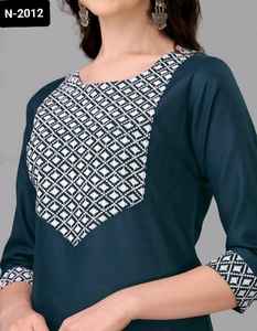 Ropa informal y diaria india de algodón Rubi con bordado de algodón Dhaga Work Reaymade Kurtis Colecciones para mujeres Simple Kurtis - Product Image 6