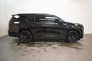 Escalade Sport 2024 Usado en Buenas Condiciones, 4x4, Volante a la Izquierda, Interior Oscuro, Asientos de Cuero, Neumáticos R20 - Product Image 2