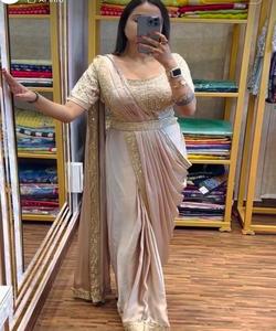 Lage Prijs Designer Saree - Organza Zijde Met Fluwelen Sequentie & Kanten Blouse