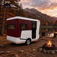 Mini caravane légère, camping-car compact, véhicule de loisirs remorquable pour les aventures en plein air