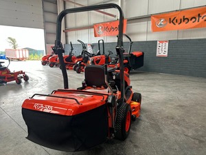 Tracteur de pelouse Kubota GR2120S directement de l'usine – Transmission hydrostatique, 4 roues motrices, Exportation mondiale - Product Image 2