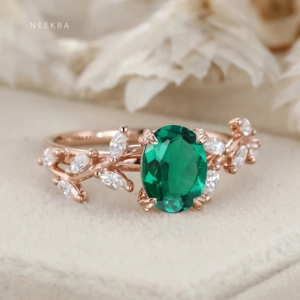 Anillo de compromiso de Plata de Ley 925 con diseño Art Deco inspirado en la naturaleza con anillo de racimo de rama de Esmeralda cultivada en laboratorio de corte ovalado - Product Image 2