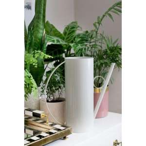 Design élégant, bidon d'eau compact et léger en métal pour plantes d'intérieur avec une charmante finition vintage et une construction écologique - Product Image 5