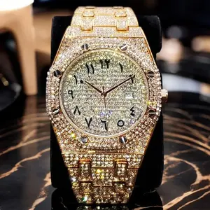 Montre sport tendance avec verre diamanté, bracelet en acier durable, mouvement mécanique, design élégant, disponible en unisexe, quantité en gros - Product Image 2