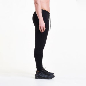 Venta al por mayor de pantalones de chándal multicolores personalizados de los hombres de tendencia Casual Patchwork cintura Streetwear Skinny Fit Joggers hecho de tela duradera - Product Image 4