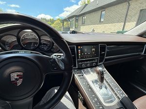2011 pors.che Panamera เทอร์โบ500แรงม้า V8เทอร์โบคู่, AWD, สปอร์ตโครโนแพ็คเกจบวก, การปรับเปลี่ยนบางอย่าง