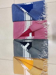 Venta al por mayor 100% algodón genuino tunecino Softtextile Hummam Fouta baño Toallas de playa patrón de rayas borlas fabricadas India - Product Image 2