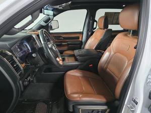 Auto Usado Confiable, Ram 1500 Limited Longhorn 2024, 4 Puertas, Cabina Doble, 4x4, 5.6 pies SB - Product Image 3