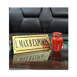 Proveedor indio de urnas de cremación de recuerdo de aluminio o latón con acabado personalizado de estilo europeo de la mejor calidad - Product Image 1