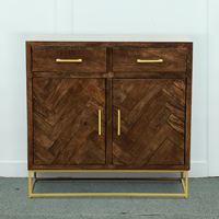Buffet contemporain moderne de luxe en bois de manguier massif, design parquet, deux portes, deux tiroirs, métal doré, pour salon ou hôtel