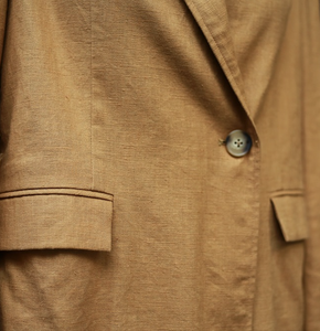 Opulent Ramie Slouchy Tie Jacket pour femme avec rabat et poches de luxe - Product Image 2