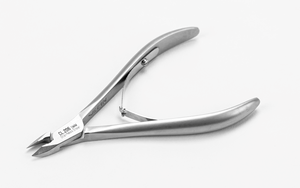 Venta al por mayor de acero inoxidable CL.206 pinzas para cutículas Nghia multifuncional manicura pedicura herramienta logotipo personalizado impresión para el dedo - Product Image 2