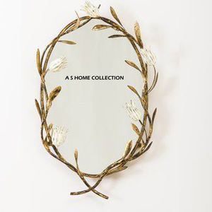 Miroir mural encadrée élégant de style européen en forme de fleur, plaqué or de haute qualité, en métal de qualité supérieure, pour la maison et les hôtels - Product Image 3