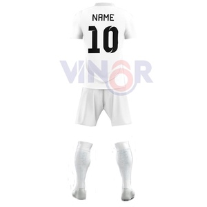 Ensembles d'uniformes de football vert personnalisés de haute qualité Adultes Enfants Top Style Polyester Vêtements de sport Sublimation Football Shirts Logo - Product Image 3