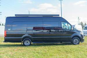 2021 MercedesBenz Sprinter 3500XD ~ 3.000 Millas Conversión de furgoneta de lujo Turbodiesel V6 Power US Origin - Product Image 5