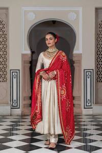 VESTIDO DE DISEÑADOR Y ELEGANCIA EN TRES PIEZAS CON BANDHNI IMPRESO DUPATTA - Product Image 4