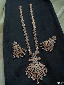 Conjunto de Joyería con Collar y Aretes con Incrustaciones de Diamantes Estilo Indio, Elegante y Moderno, para Mujeres y Niñas - Product Image 3