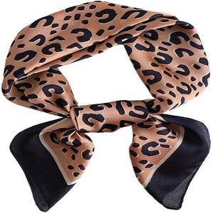 Bufanda de seda cuadrada ligera y personalizada para mujer, nuevo estilo, diseño de marca, impresión Digital, precio al por mayor, accesorios elegantes de gasa - Product Image 4