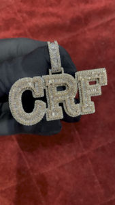 ผู้จัดจำหน่ายอินเดียที่มีคุณภาพสูงจี้เพชรที่มีพื้นผิวมันวาวและฐานโลหะแข็งที่สมบูรณ์แบบสำหรับผู้ชายผู้หญิงของขวัญดูทันสมัย - Product Image 2