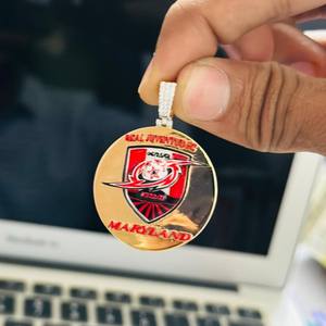 สร้อยคอเงินสีขาวและสีทองพร้อมจี้ตัวอักษรแนวฮิปฮอปประดับเพชรโมอิสซาไนต์สำหรับงานเลี้ยงแบบ925ตามสั่ง - Product Image 6