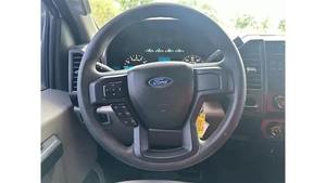 Ventes saisonnières 2023 : Ford F-150 XL Regular Cab 6.5' Box 2WD, véhicules d'occasion premium, conduite à gauche, en bon état - Product Image 2