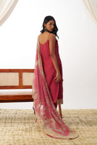 Kurti en coton droit décontracté, abordable et tendance pour l'été et les tenues quotidiennes - Product Image 3