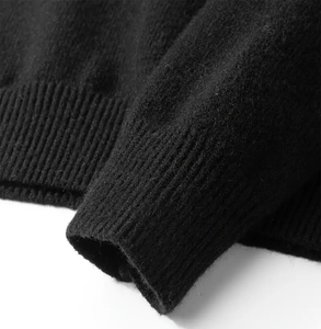 Pull à capuche en tricot robuste pour homme avec ourlet côtelé élastique, manches tombantes, demi-fermeture éclair pour l'automne et l'hiver - Product Image 3