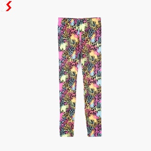 Leggings Deportivos de Cintura Alta para Gimnasio, Personalizados por Sublimación para Mujer / Leggings de Sublimación de Primera Calidad con Estilo Único, Servicio OEM - Product Image 3