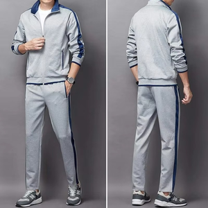 Nouvelle mode 2025 hommes vêtements solide deux pièces costume haute qualité homme survêtement fabricant personnalisé 100% Polyester Sport survêtement - Product Image 1