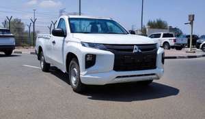 Mitsubishi I Diesel Automatique 4x4 d'occasion 2022, moteur >8L, régulateur de vitesse adaptatif, sièges en cuir, transmission intégrale, conduite à gauche, R21 - Product Image 2