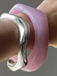 Elegant Waterproof Resin Bangle Unique Effect Crystal Clear Shine Customizable Handmade Bangles Modern Women Accessories - Product Image 3