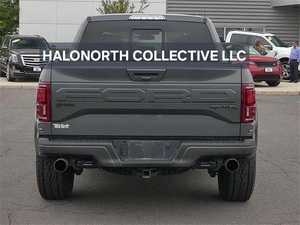 Camioneta Ford F150 Raptor usada del 2018, con asientos de cuero negro, tracción 4x4 turbo, en venta. - Product Image 4