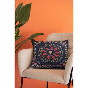 Funda de Cojín Bordada a Mano Suzani de 45 x 45 cm, Elegante Accesorio para Almohada - Product Image 5