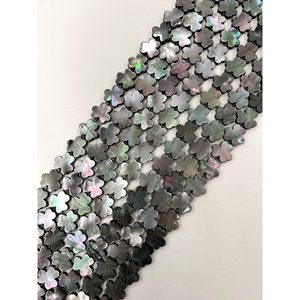 Cuentas Sueltas de Concha de Trébol para la Elaboración de Joyería - Product Image 1