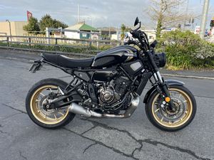 Explorez notre nouvelle Yamahas XSR700 2023 de haute qualité PRÊT À ÊTRE EXPÉDIÉ DANS LE MONDE ENTIER - Product Image 2