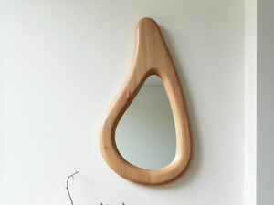 Cadre de miroir mural en bois et en résine pour la décoration intérieure de style ferme, créant un accent mural chaleureux et naturel - Product Image 2