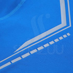 Camisas de compresión ajustadas ligeras de alta calidad para hombres Estampado de color sólido Poliéster transpirable Tallas grandes Entrenamiento de punto - Product Image 4