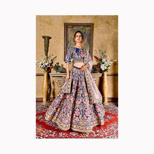 Meilleure vente Extreme Ethnic Design Lehenga Top dans un nouveau style fantaisie 5mm Séquence Broderie Travail Fête Porter Robe Prix de gros - Product Image 2