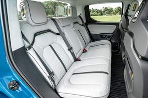 2024 R1T Adventure Edition AWD, Vehículo de Bajo Kilometraje, Transmisión Automática, Volante a la Izquierda, Combustible Gasolina/Eléctrico - Product Image 6