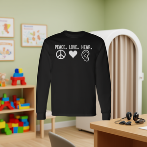 T-shirt a maniche lunghe per audiologi pediatrici con design Peace Love Hear - Product Image 3