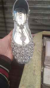 Khussa Pakistán hecho a mano de alta calidad con Payal para damas Diseños bordados de calzado plano de verano e invierno para mujeres - Product Image 4