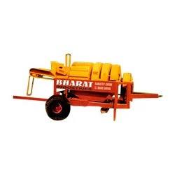 Trilladora Agrícola Haramba Fabricada en India para Trigo o Arroz y Otros Cultivos a un Precio Accesible - Product Image 3