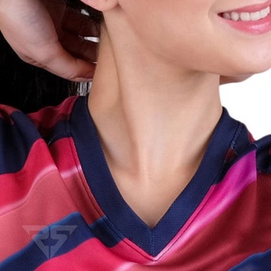 เสื้อยืดแขนสั้นเข้ารูปสำหรับสตรีเสื้อยืดดีทีเอฟเสื้อยืดพิมพ์ลายสกรีนคุณภาพสูงออกแบบได้ตามที่ต้องการ - Product Image 2