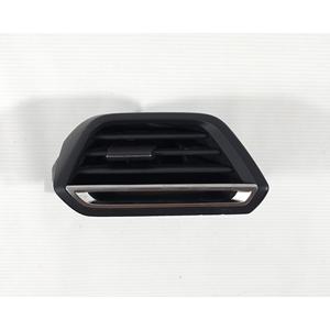 GRILLE DE VENTILATION GAUCHE DU TABLEAU DE BORD PEUGEOT 208 Série 9823459580 (19>) - Product Image 2