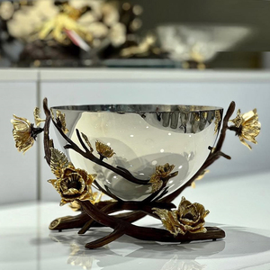 Support en forme de branche d'arbre japonais avec un design floral doré et un bol en métal argenté brillant, décoration de fête de mariage très élégante - Product Image 1