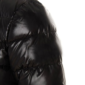 Chaquetas de invierno de diseño acolchado más vendidas para mujer con cierre de cremallera, chaqueta acolchada de diseño personalizado para mujer - Product Image 4