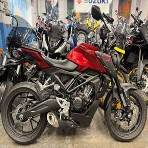Motocicleta Deportiva Usada CB125R 2024 de 125cc con Parabrisas y Motor sin Escobillas, Velocidad Máxima Superior a 80 km/h, Lista para la Venta - Product Image 1