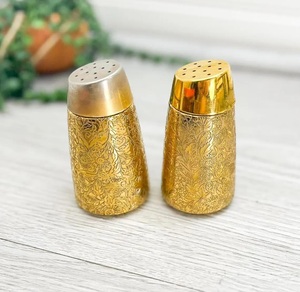 Ensemble élégant de poivre de sel en laiton avec une apparence brillante et une sensation durable parfait pour l'affichage dans les salles à manger et les cuisines de luxe - Product Image 2